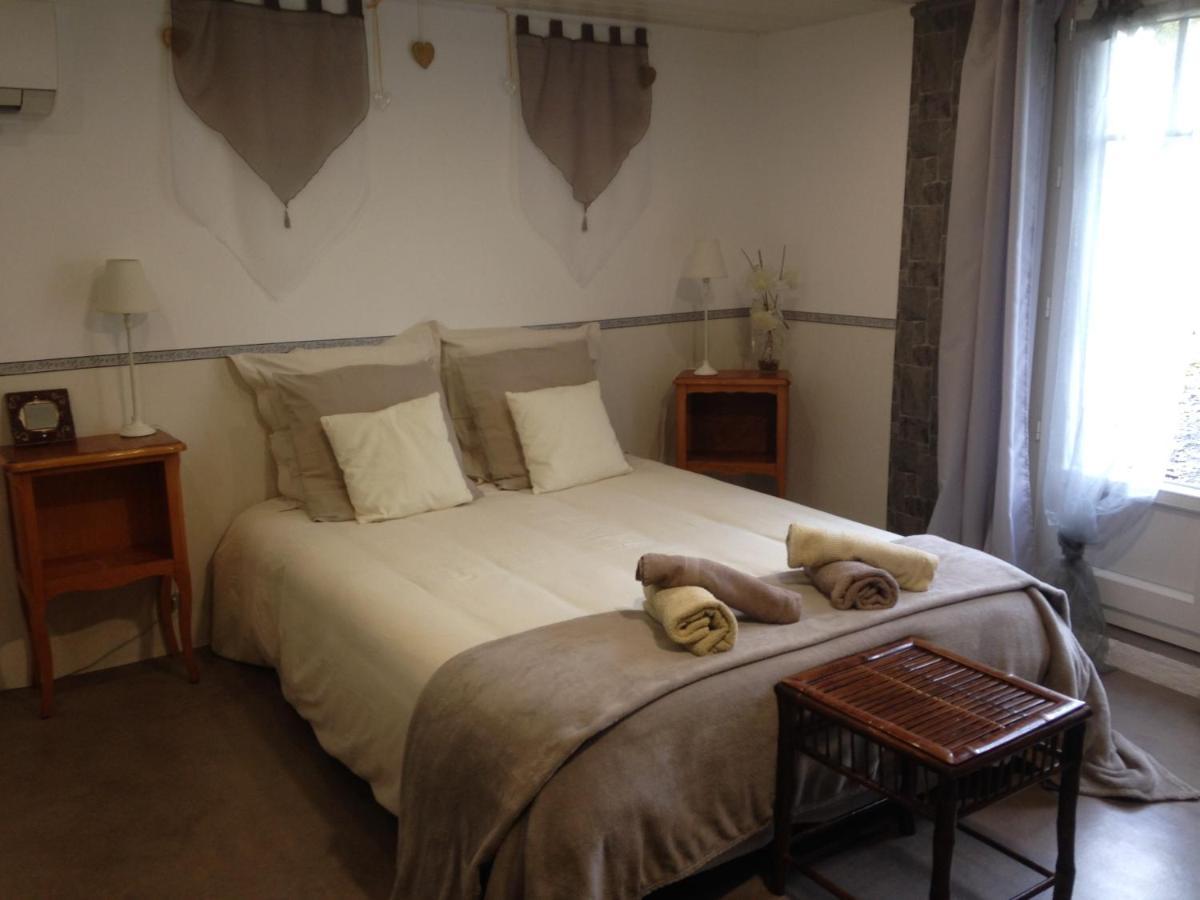 Chambre D'Hotes Hola ラヴァル エクステリア 写真
