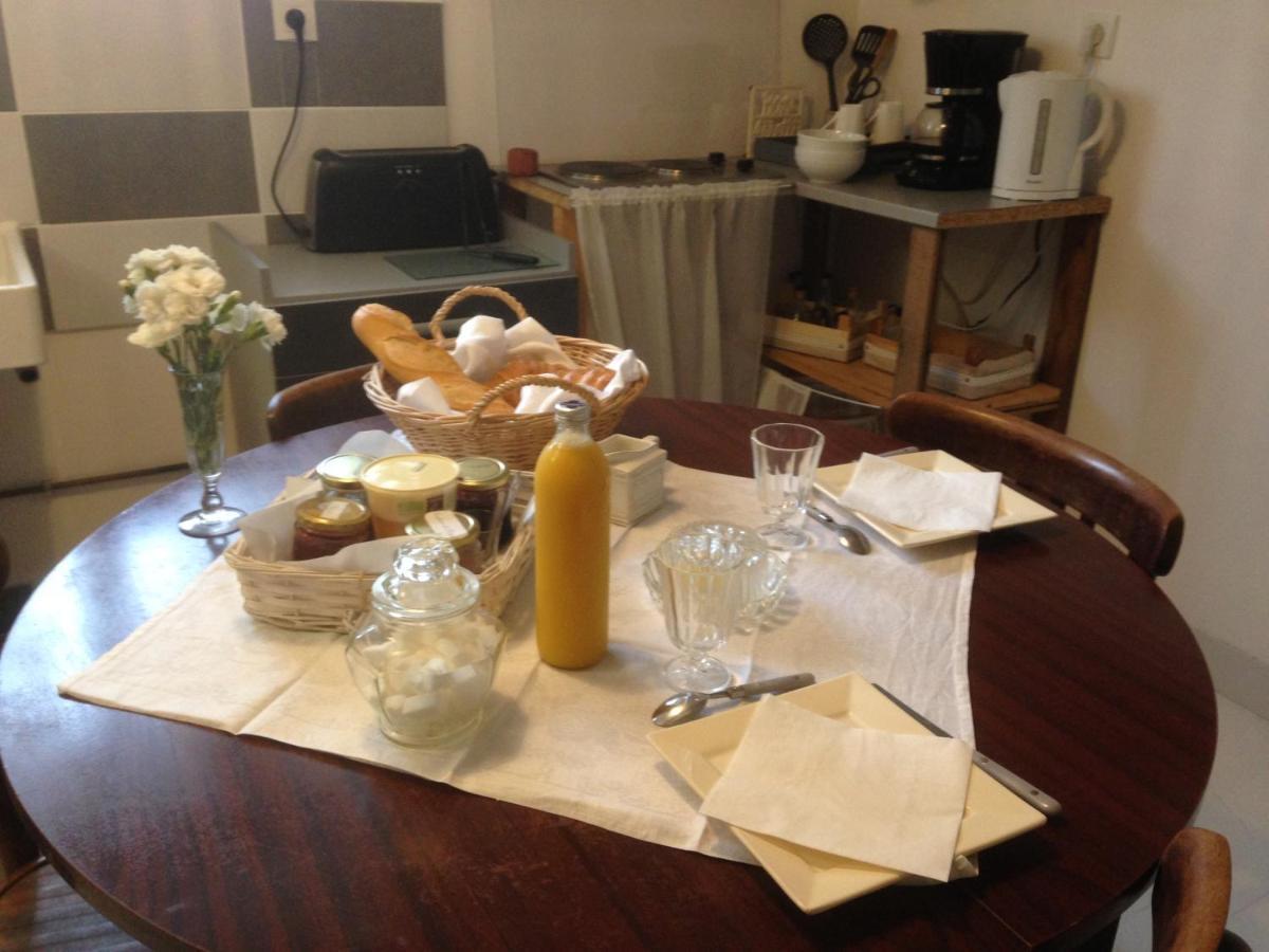 Chambre D'Hotes Hola ラヴァル エクステリア 写真