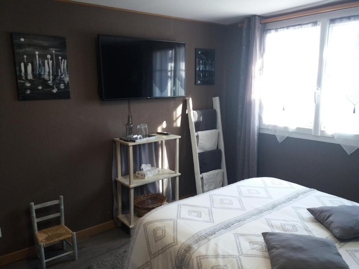 Chambre D'Hotes Hola ラヴァル エクステリア 写真